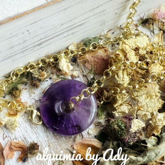 Gold Cuban chunky chain with big amethyst pendant - Picture 1 of 2